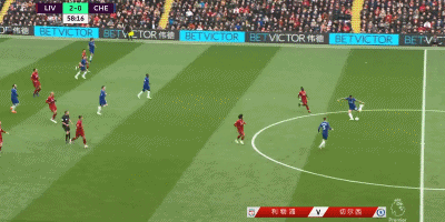 曼联客场不败创英超最长纪录，B费贡献2球1助攻，但防守漏洞明显，积分排名靠后。